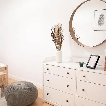 Scandi Custom 2-bdr Apartament Budapeszt