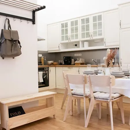 Scandi Custom 2-bdr *